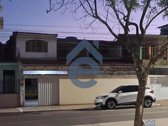 Imagem 2: Casa na Jatiuca, 4/4, 2 salas, 2 vagas, ótimo investimento, prox Maceió Shopping