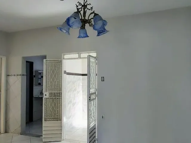Imagem 6: Casa à venda de esquina na Ponta Grossa, 3/4, sala ampla, garagem e DCE, 323m2
