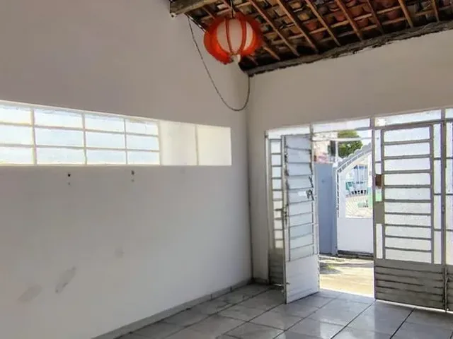 Imagem 12: Casa à venda de esquina na Ponta Grossa, 3/4, sala ampla, garagem e DCE, 323m2
