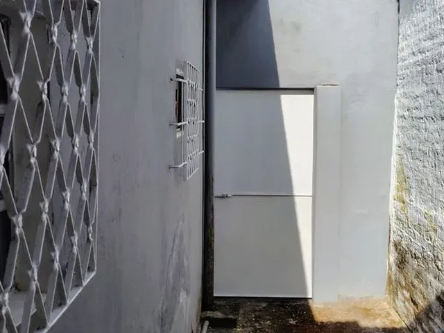 Imagem 16: Casa à venda de esquina na Ponta Grossa, 3/4, sala ampla, garagem e DCE, 323m2