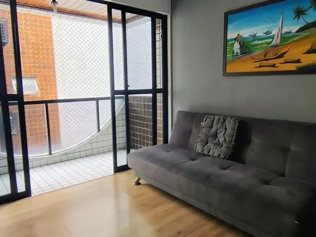 Imagem 4: Apartamento à venda na Pajuçara, 2/4 sendo 1 suíte, ótimo local