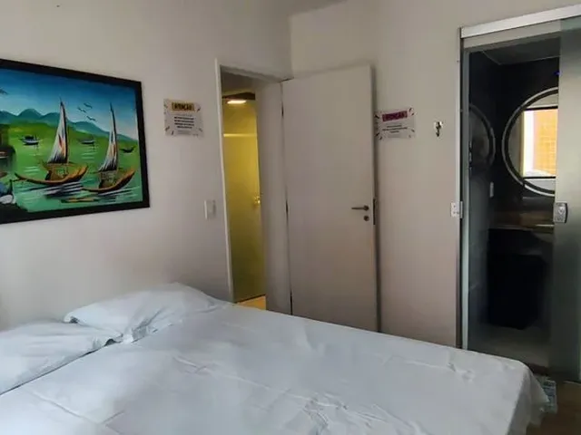 Imagem 9: Apartamento à venda na Pajuçara, 2/4 sendo 1 suíte, ótimo local
