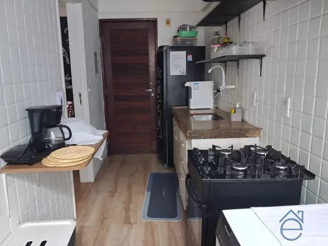 Imagem 1: Apartamento à venda na Pajuçara, 2/4 sendo 1 suíte, ótimo local