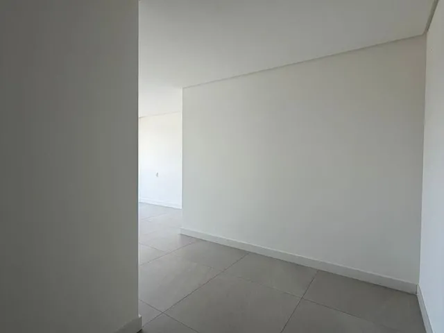 Imagem 7: Reserva Vitoria - Apartamento garden 4 suites e vista para o Convento