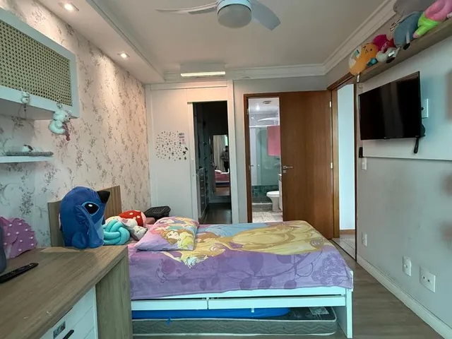 Imagem 9: Cobertura em Jardim Camburi com 4 Quartos sendo 3 suítes à Venda