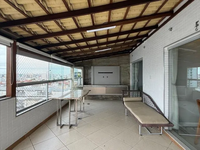 Imagem 7: Cobertura em Jardim Camburi com 4 Quartos sendo 3 suítes à Venda
