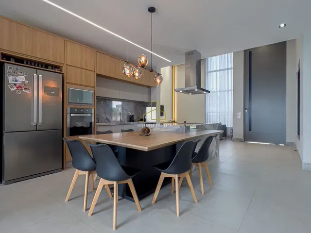 Imagem: Casa em condomínio à Venda em Alphaville