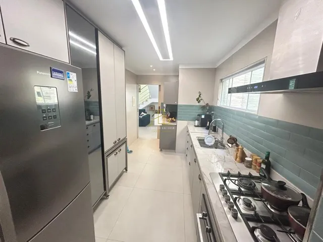 Imagem 3: Casa à Venda em Jardim Camburí, Vitória - ES