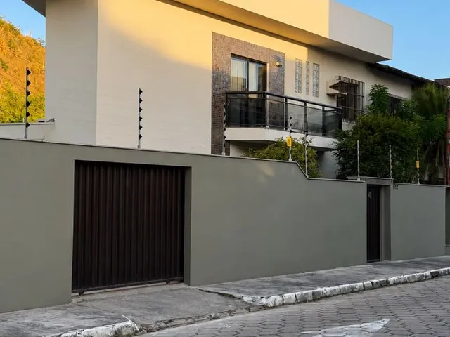 Imagem: CASA DE ESQUINA 3 QUARTOS COM SUÍTE