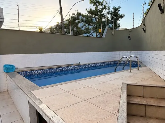 Imagem 2: CASA DE ESQUINA | 3 QUARTOS COM SUÍTE