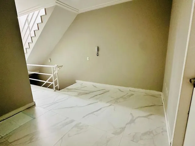 Imagem 12: Casa Triplex à Venda em Jardim Camburi - 270m2 300m da Praia de Camburi