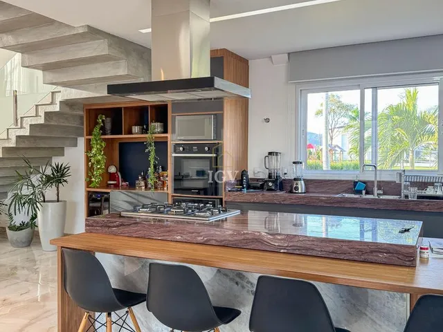 Imagem 10: Casa de Alto Padrão à venda 4 quartos – 390 m²