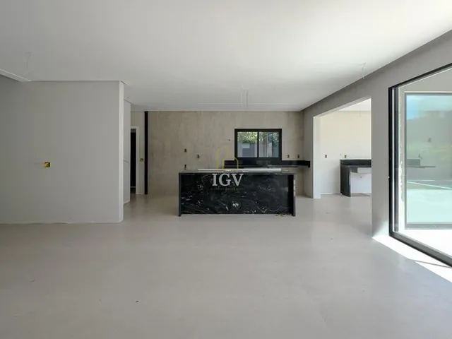 Imagem 4: Casa Duplex à Venda no Alphaville Jacuhy