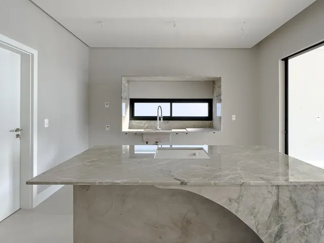 Imagem 11: Casa 3 quartos com 3 suítes á venda no ALPHAVILLE JACUHY/SERRA-ES