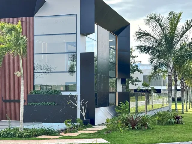 Imagem: Casa Duplex de Alto Padrão com 4 Quartos