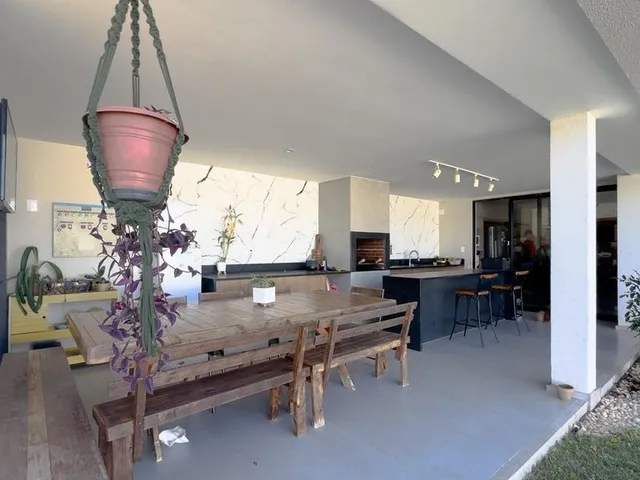 Imagem 8: Casa Duplex de Alto Padrão | 5 Quartos | 4 Suítes
