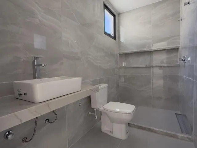 Imagem 11: Casa Linear de Alto Padrão 4 quartos 3 suítes – no Arquipélago de Manguinhos