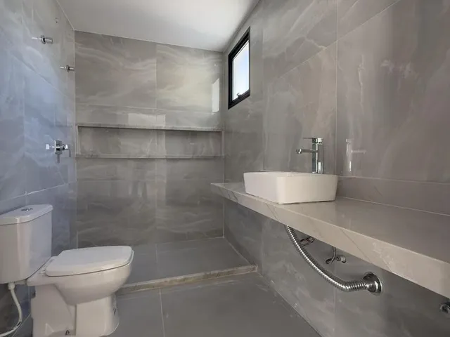 Imagem 4: Casa Linear de Alto Padrão 4 quartos 3 suítes – no Arquipélago de Manguinhos