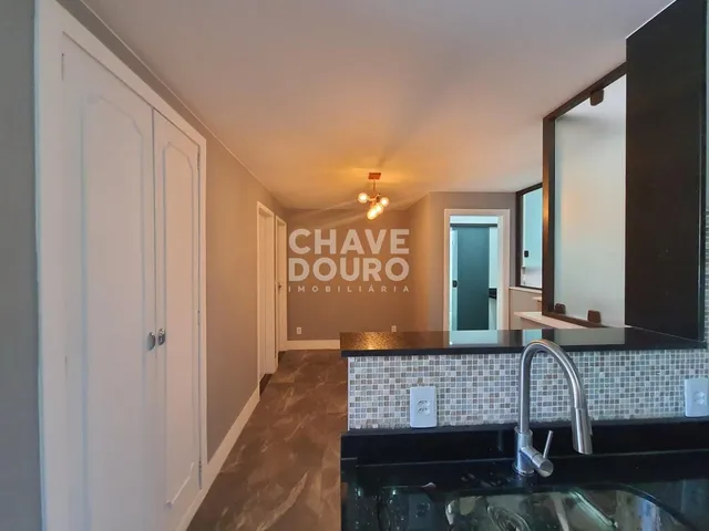 Imagem 3: Apartamento reformado de 2 quartos junto a faculdade UNIFESO