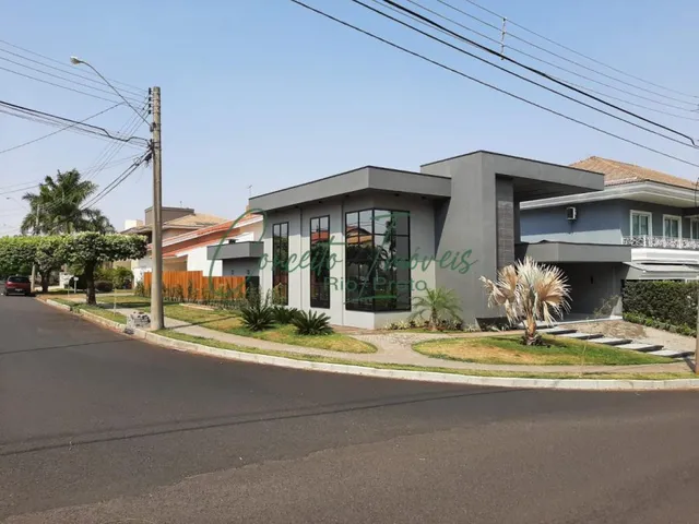 Imagem: A casa em condomínio possui 3 Dormitórios, 3 Suítes, 5
