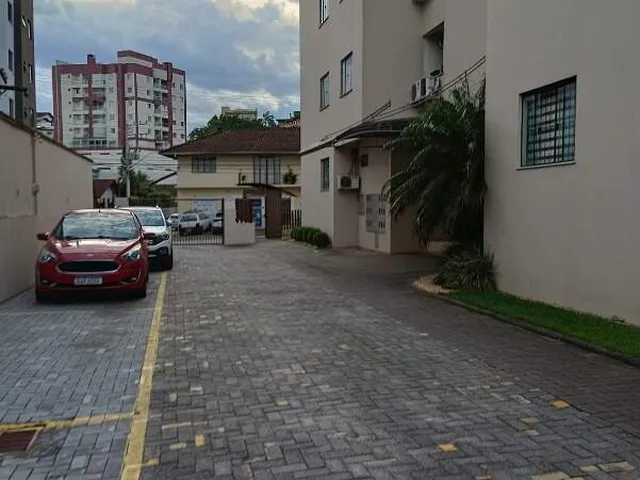 Imagem 4: Apartamento mobiliado com 3 quartos à venda em Jaraguá Esquerdo