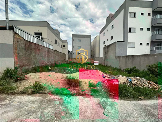 Imagem: Terreno à venda no bairro Laranjeiras