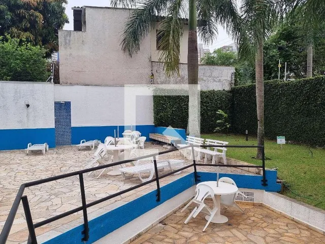 Imagem 16: Localizado na vibrante cidade de São Paulo, este apartamento oferece uma experiência de