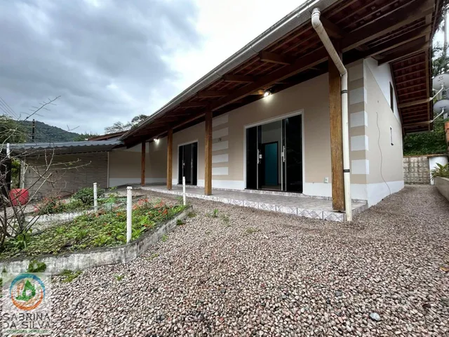 Imagem: Casa ampla com 3 dormitórios sendo 1 suite