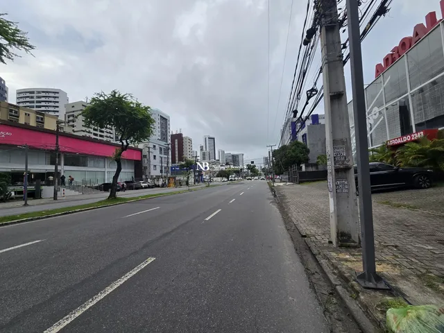 Imagem 2: Prédio Comercial para Alugar na Avenida Domingos Ferreira, em Boa Viagem
