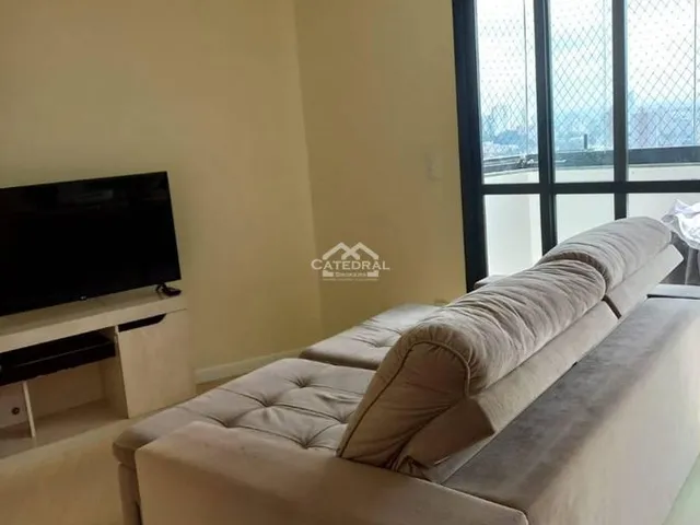 Imagem: O apartamento possui 3 Dormitórios, 1 Suíte, 2 Banheiros,