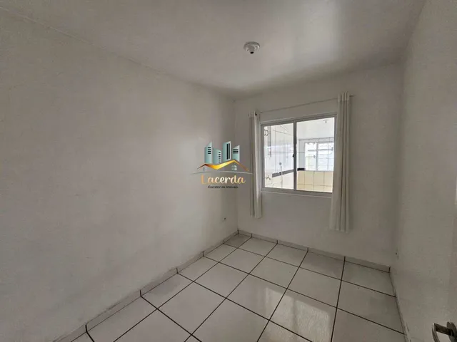 Imagem 15: Vendo casa no portal dos lírios em piraquara