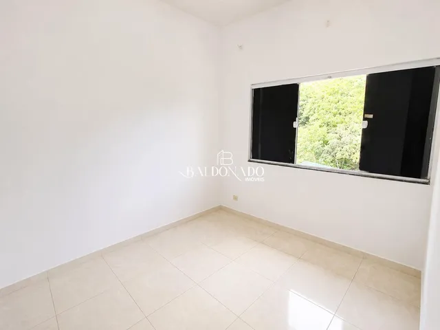Imagem 14: Sobrado com 2 Suítes Kitnet Independente em Meio à Natureza