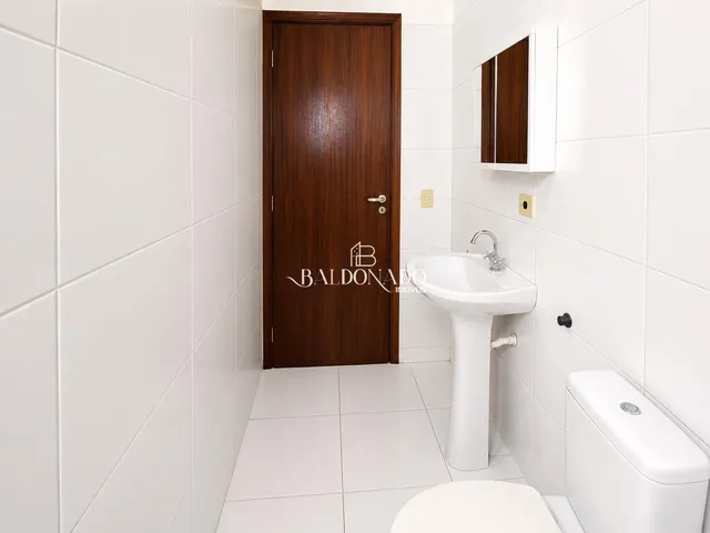 Imagem 13: Sobrado com 2 Suítes Kitnet Independente em Meio à Natureza
