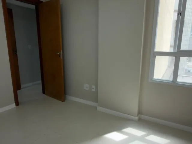 Imagem 3: Apartamento de 2 quartos na Rua Goiânia em Itapuã
