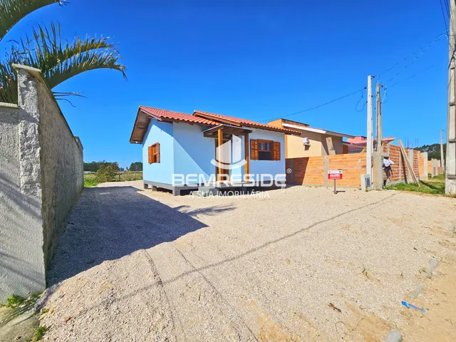 Imagem: Casa Nova com 2 Quartos para Locação no