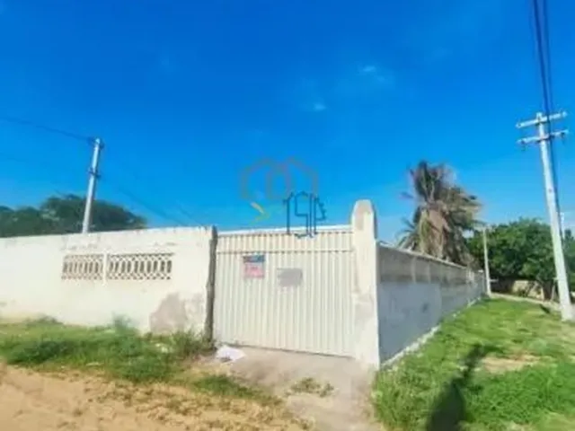 Imagem 4: Casa com Piscina e Terreno de 1.150 M² - Excelente para Reforma e Investimento em Tibau