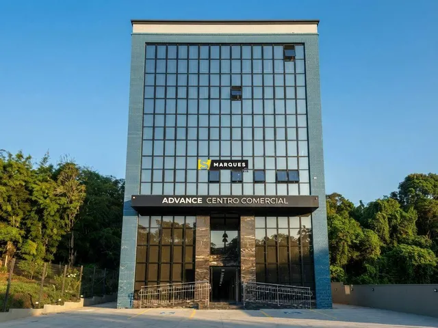Imagem 5: Sala Comercial Nova de Alto Padrão em Localização Privilegiada no Bairro Floresta - Joinville