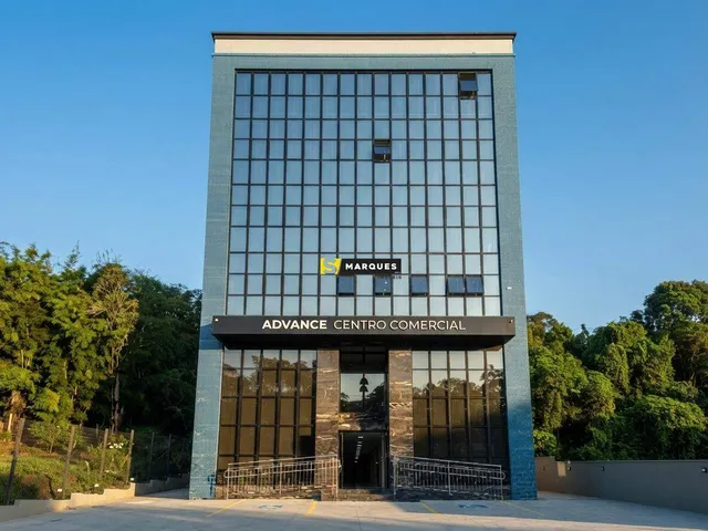 Imagem 5: Sala Comercial Nova de Alto Padrão em Localização Privilegiada no Bairro Floresta - Joinville