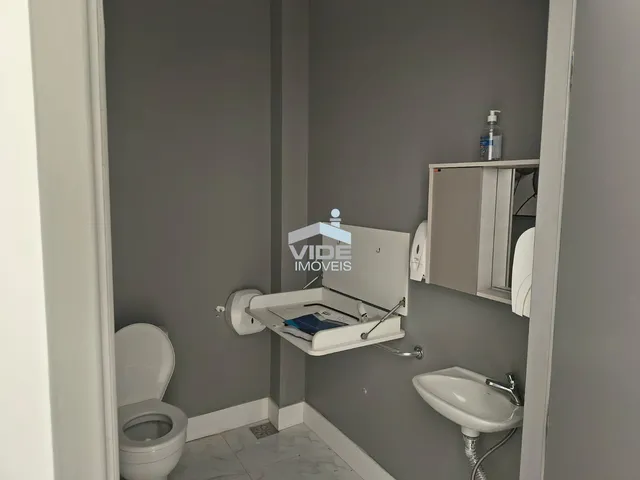 Imagem 5: Salão Comercial para Locação no Cambuí, Campinas-Sp: 4 Salas, 4 Banheiros, 3 Vagas de Garagem, 190M² de Área!