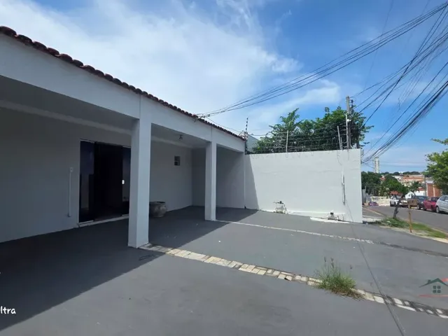 Imagem: Casa para Venda e Aluguel, 4 Quarto(S)