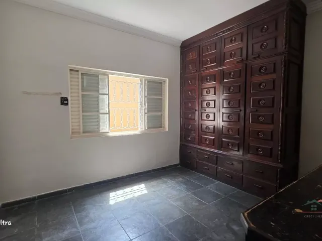 Imagem 4: Casa para Venda e Aluguel, 4 Quarto(S), Jardim Cuiabá, Cuiabá
