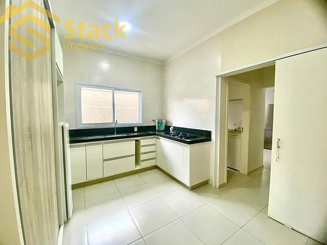 Imagem 15: Casa Tipo Sobrado a Venda em Jundiaí no Bairro Medeiros