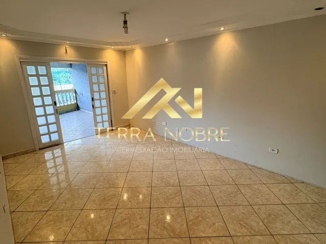 Imagem: Casa Espaçosa e Individual com 3 Dormitórios
