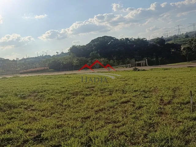 Imagem: Terreno 683,63 m² à venda no Condomínio