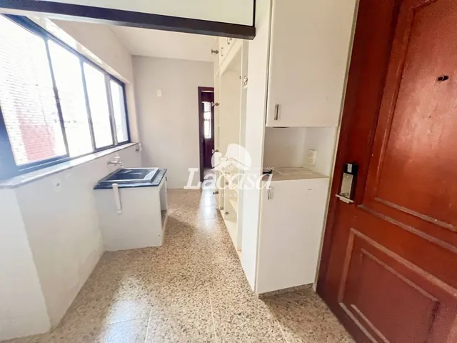 Imagem 3: Apartamento Apartamento com 4 dormitórios