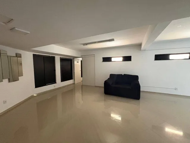 Imagem 8: Sala Comercial de Fundos no Edifício Miss Monika