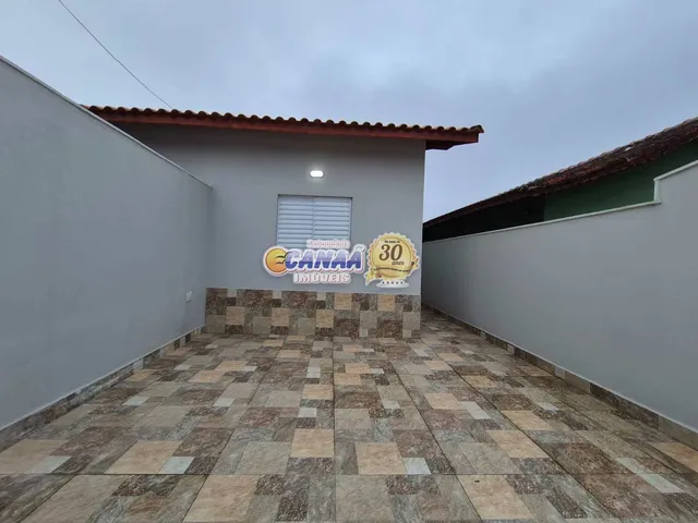 Imagem 14: Casa com Piscina À Venda em Mongaguá-Sp - 2 Quartos (1 Suíte)!