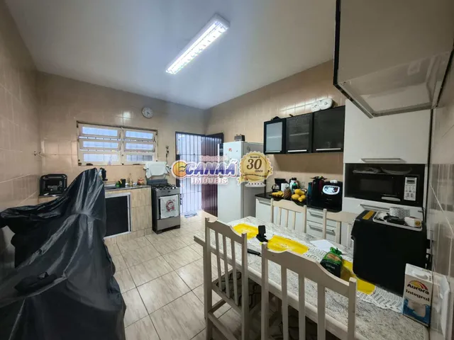 Imagem 15: Casa À Venda em Mongaguá - Seu Lar no Litoral!