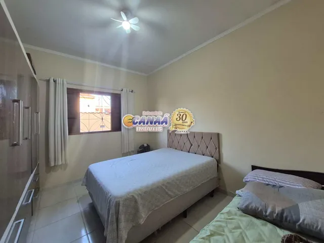 Imagem 3: Casa À Venda em Mongaguá - Seu Lar no Litoral!