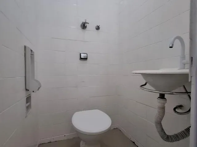 Imagem 8: Scs Quadra 01 - Edifício Jk - Locação Sala com Aproximadamente 48M² Úteis, Vão Livre, Copa e Banheiro